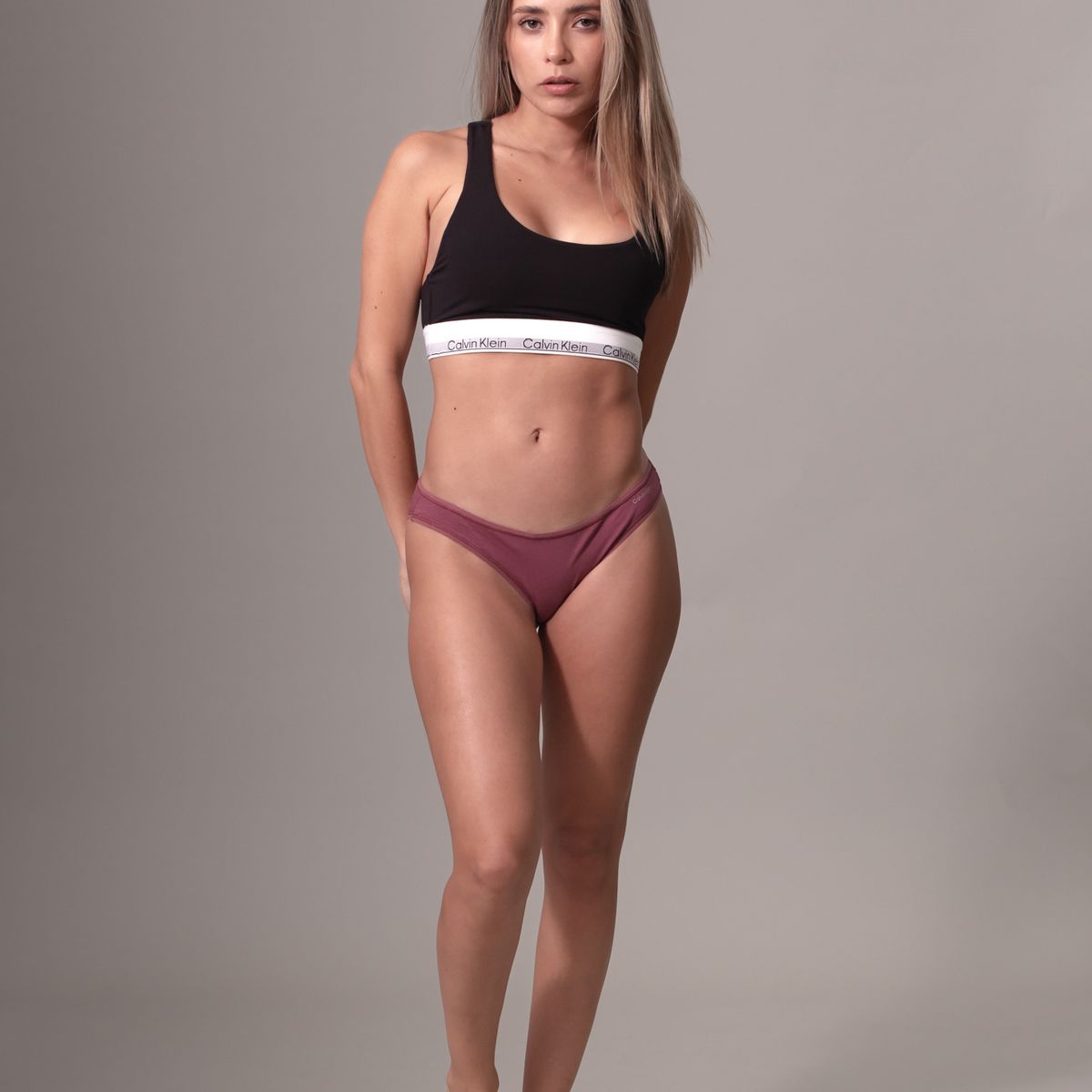 CALVIN KLEIN - Calzón Bikini Ideal Cotton Burdeo Calvin Klein