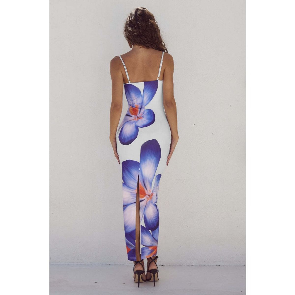 GIOIO - Vestido Floral Tirantes Finos Figura Esbelta Largo Elegante​ Blanco