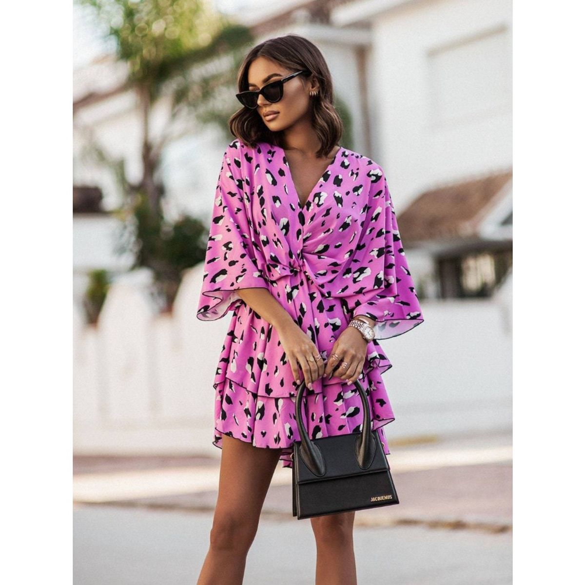 GIOIO - Vestido Corto Estampado Escote V Manga Murciélago Cintura Ajustada​