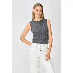 IO - Polera Sin Mangas Mujer Negro