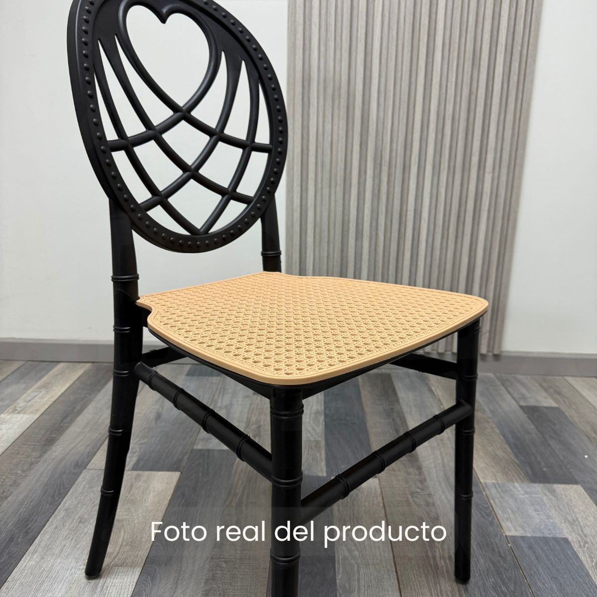 HABITA2 CHILE - Pack 4 Silla Amore moderna de diseño con respaldo corazón - Negro
