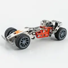 METAL GEAR - Auto de Carreras Metálico Armable 105 Piezas