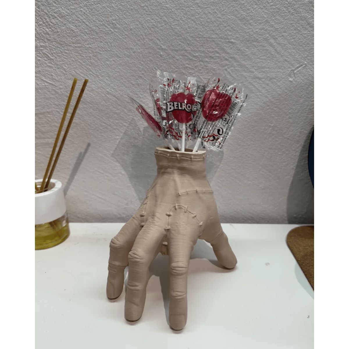 GENERICO - Portalápices - Mano Wednesday Addams