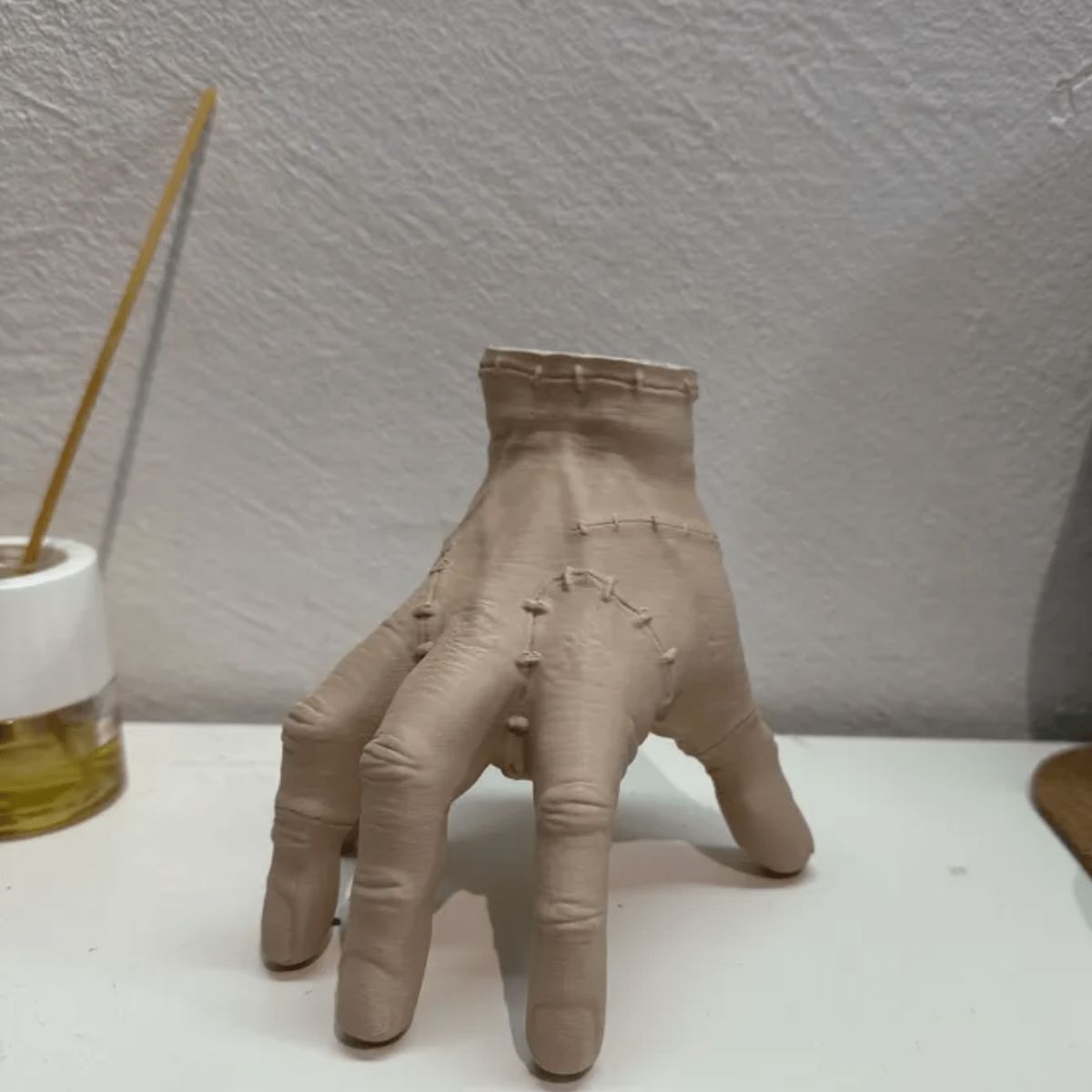 GENERICO - Portalápices - Mano Wednesday Addams