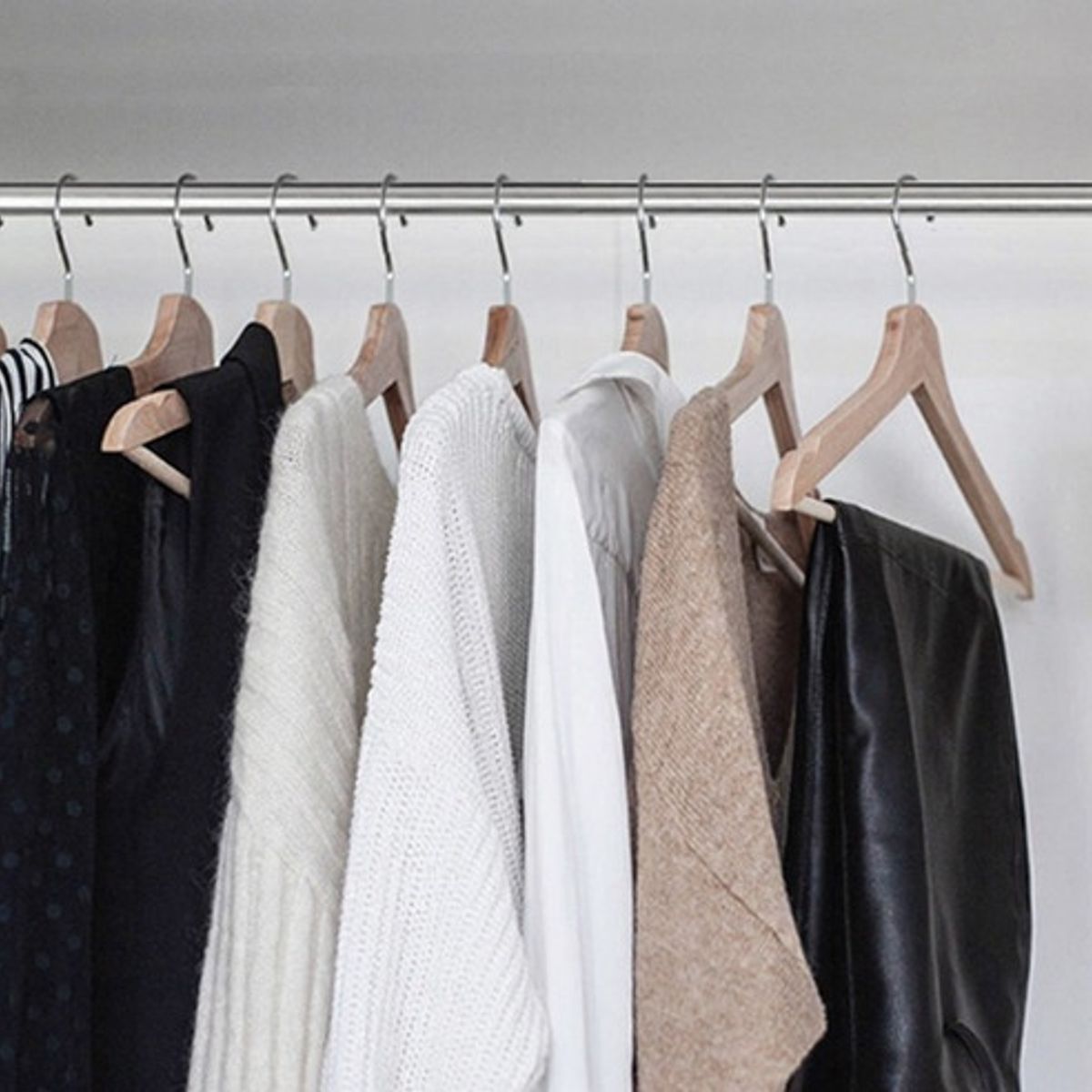 GENERICO - Barra Extensible Estilo Moderno Multiuso Ducha Grande