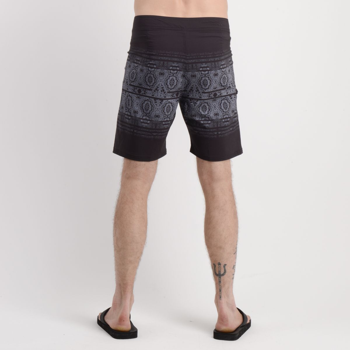 O'NEILL - BOARDSHORT TEMPO 16' NEGRO