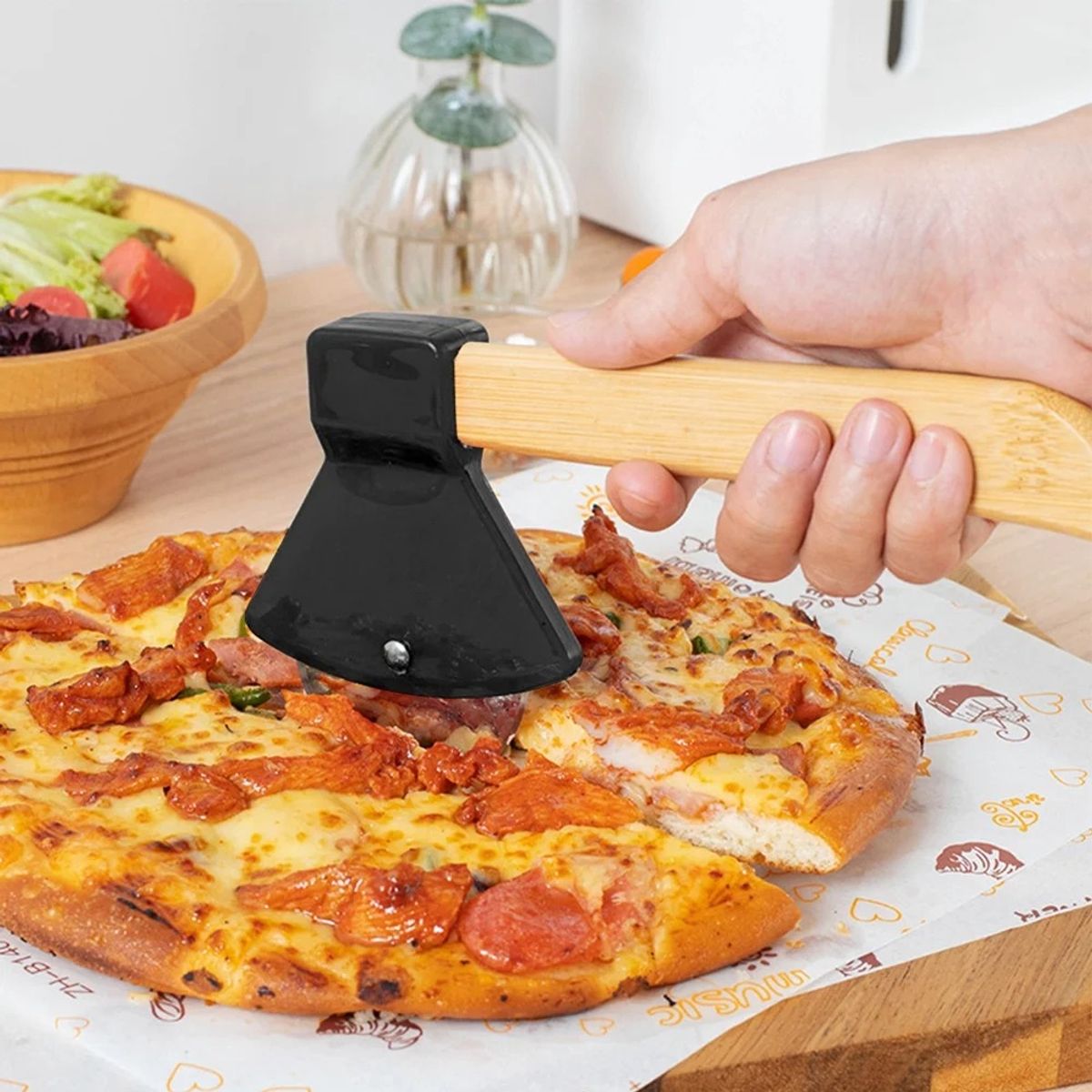 GENERICO - Cortador de pizza en forma de Hacha