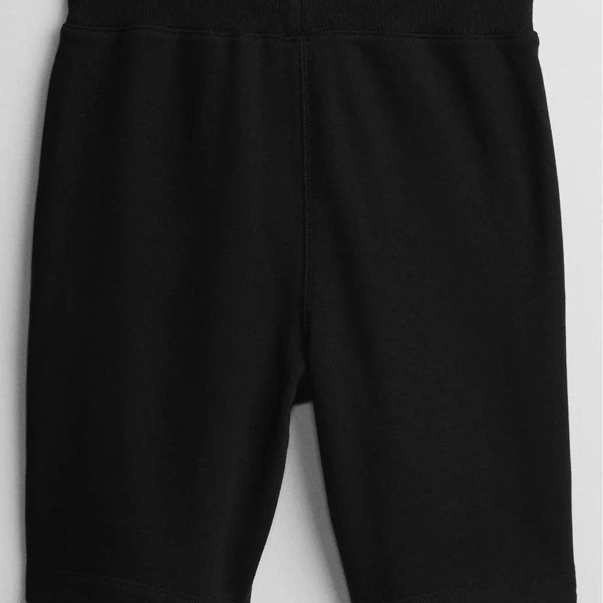 GAP - Short Niño Gap Logo Negro