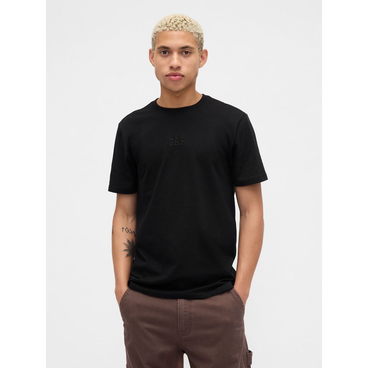 GAP - Polera Hombre Mini Logo V25 Manga Corta Negro Gap