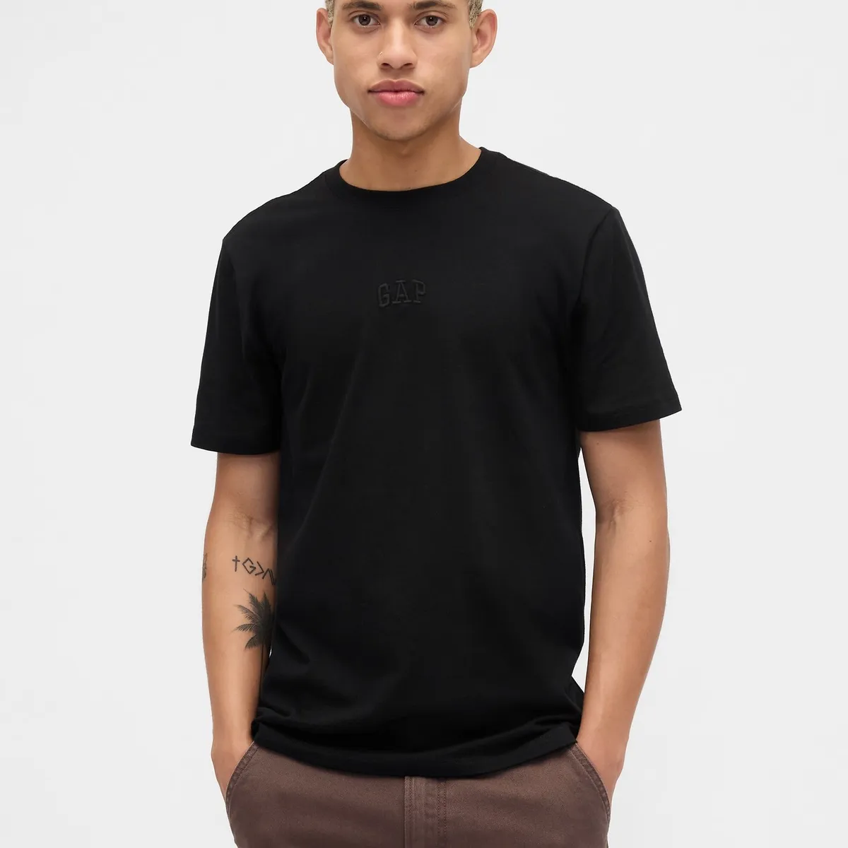 GAP - Polera Hombre Gap Mini Logo V25 Manga Corta Negro