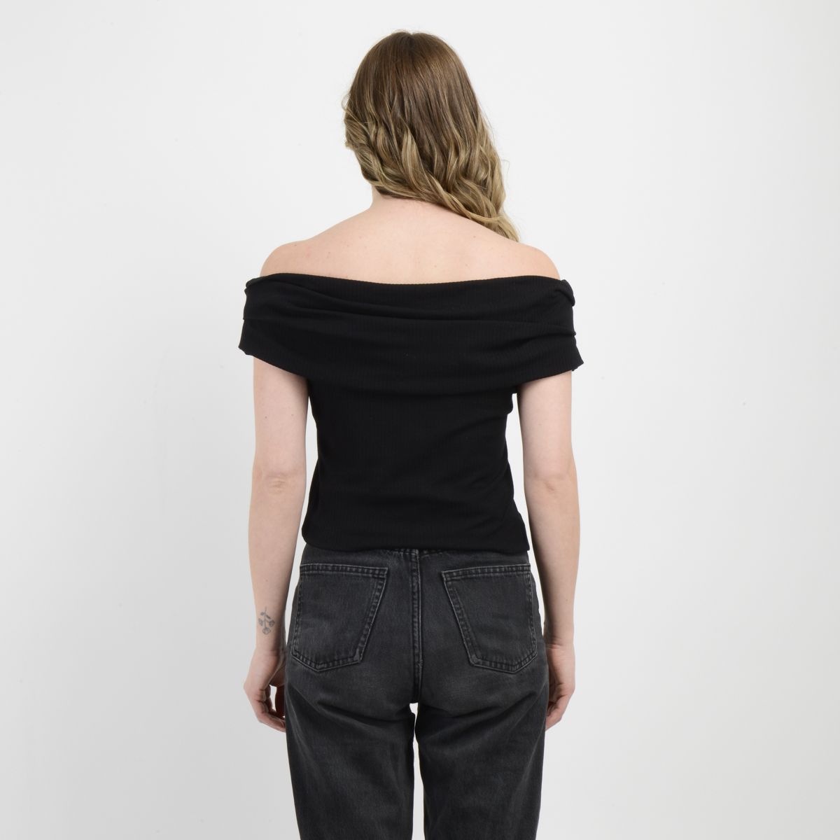 ONEILL - POLERA SIN MANGAS DEVY NEGRO