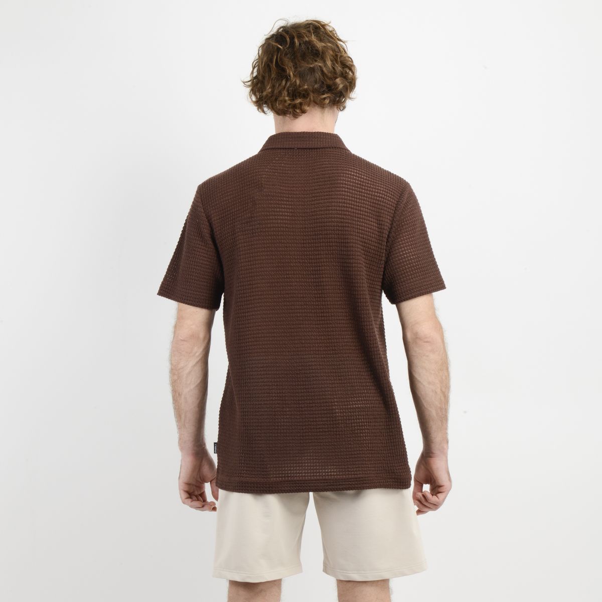 O'NEILL - POLERA TEJIDA MANGA CORTA GRAVEY CAFÉ