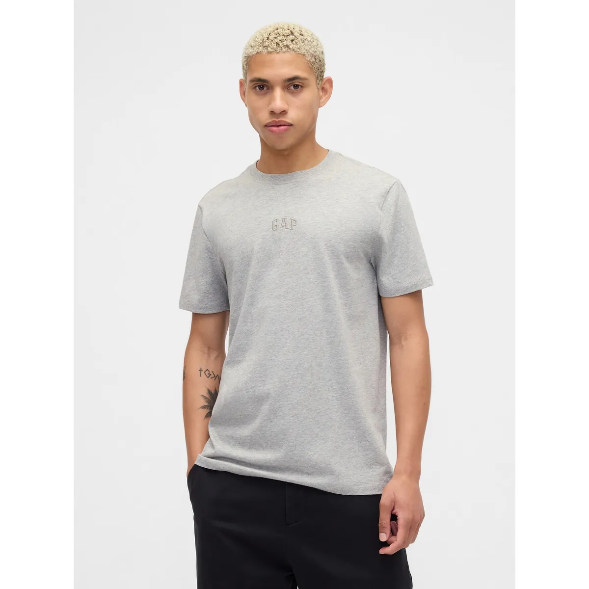 GAP - Polera Hombre Gap Mini Logo V25 Manga Corta Gris