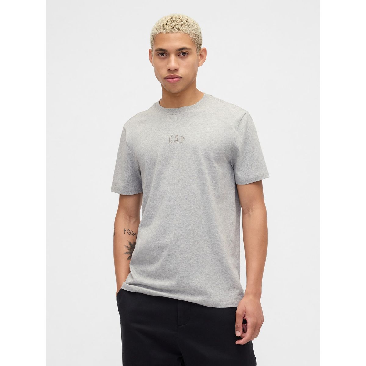 GAP - Polera Hombre Gap Mini Logo V25 Manga Corta Gris