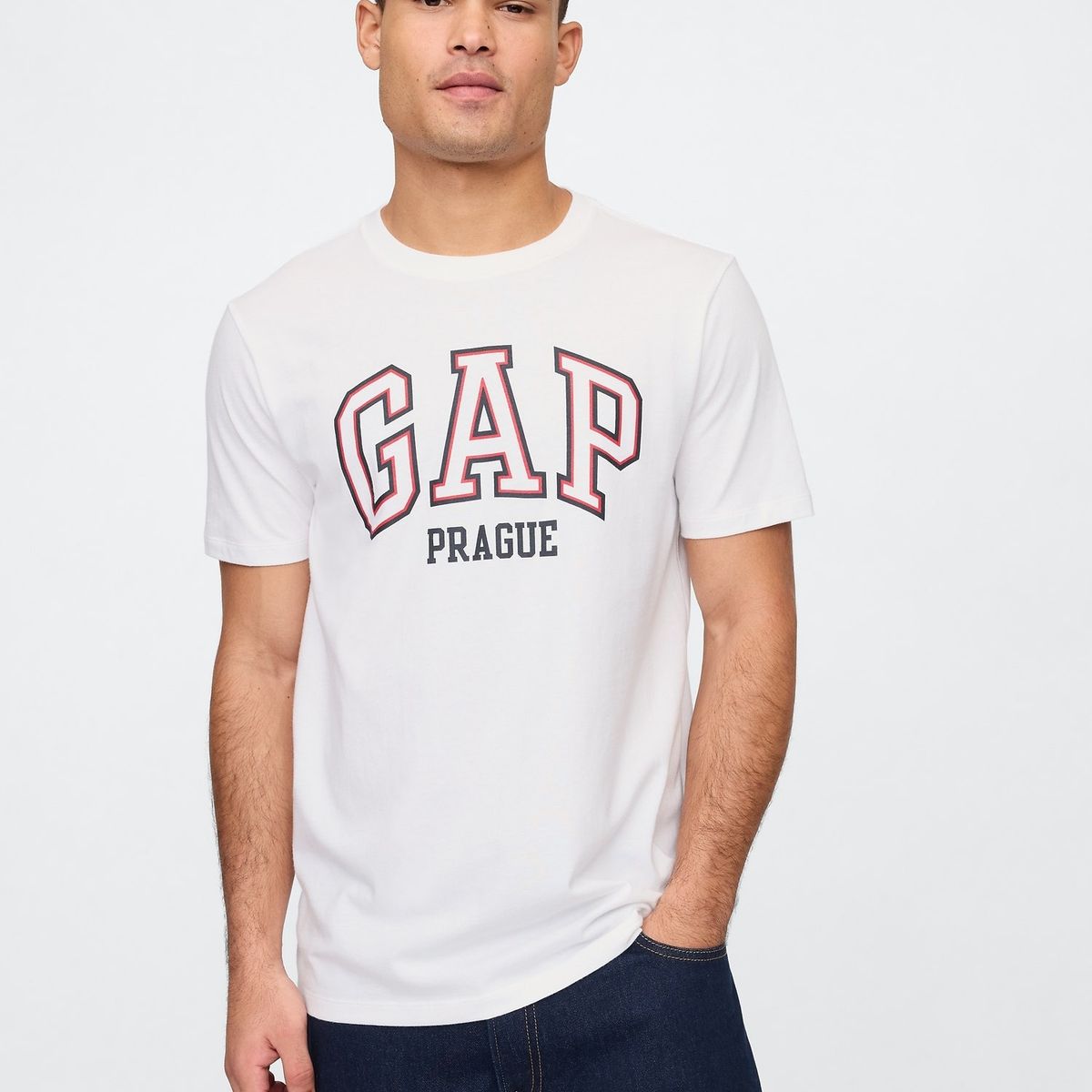 GAP - Polera Hombre Logo Prague Manga Corta Beige Gap