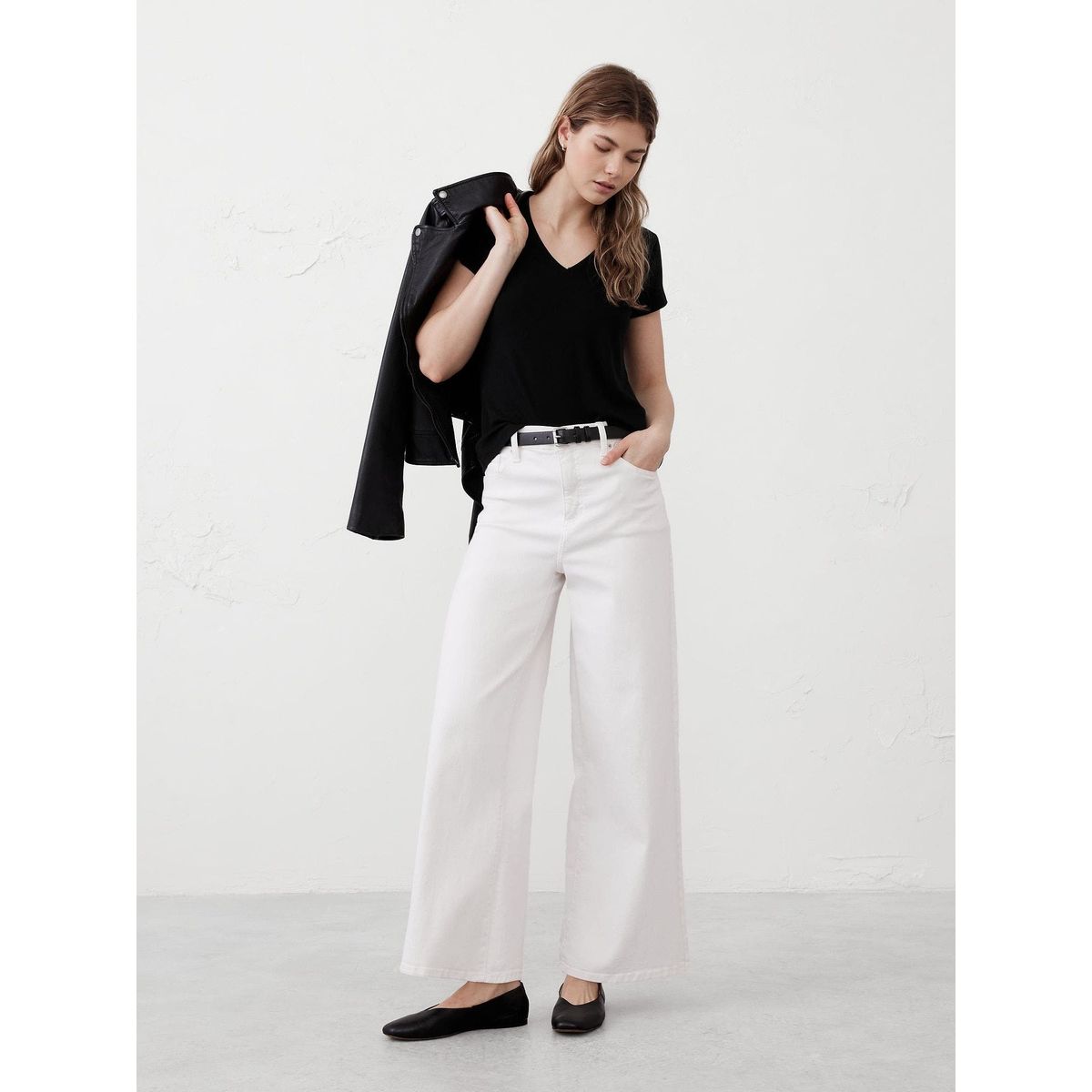 BANANA REPUBLIC - Polera Mujer Timeless V-Neck Negro Banana Republic