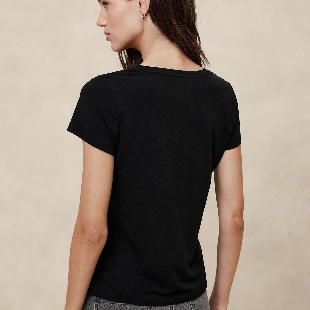 BANANA REPUBLIC - Polera Mujer Timeless V-Neck Negro Banana Republic