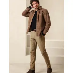 BANANA REPUBLIC - Pantalón Hombre Slim Lived-In Chino Café