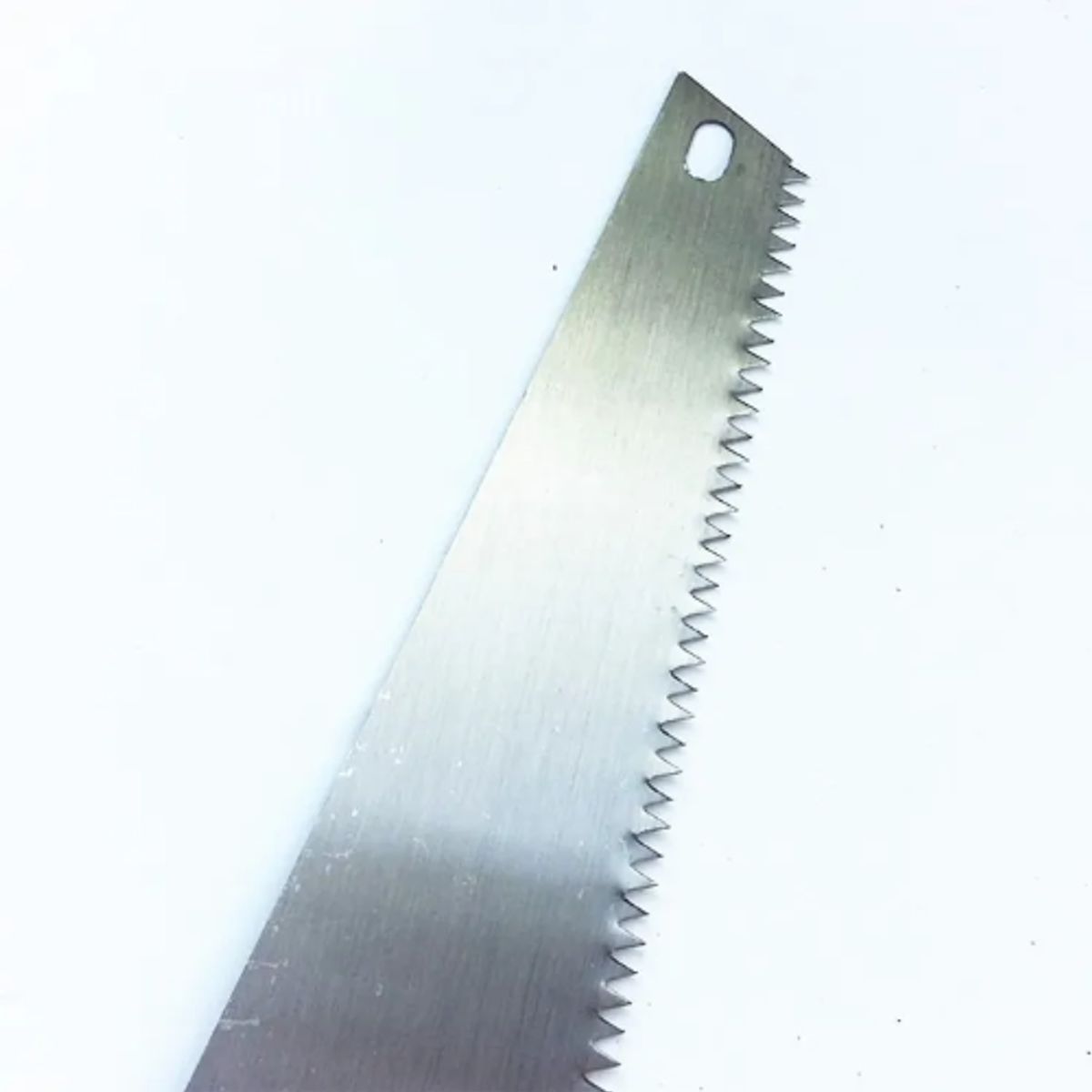 GENERICO - Serrucho Profesional 18 Pulgadas