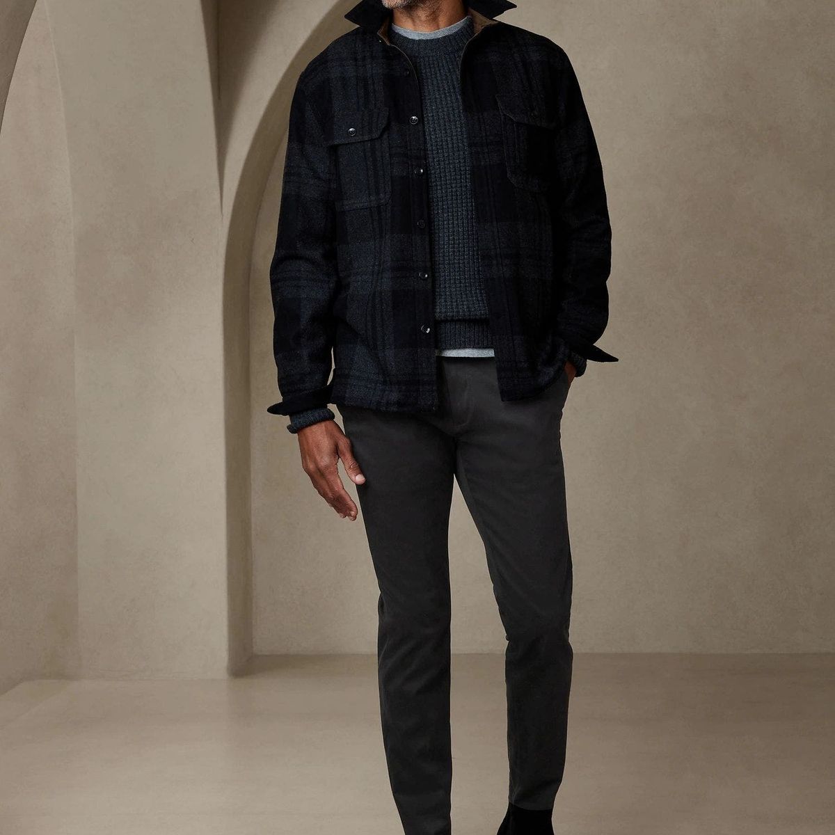 BANANA REPUBLIC - Pantalón Hombre Slim Rapid Movement Chino Café Banana Republic