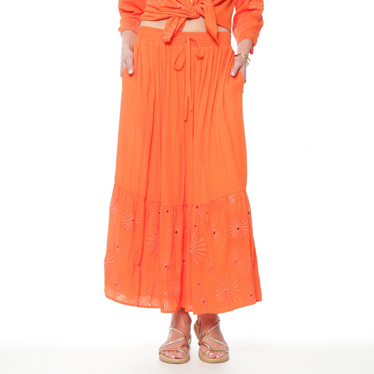 WADOS - FALDA CON BRODERY EN FALDON Y CINTURA ELASTICADA