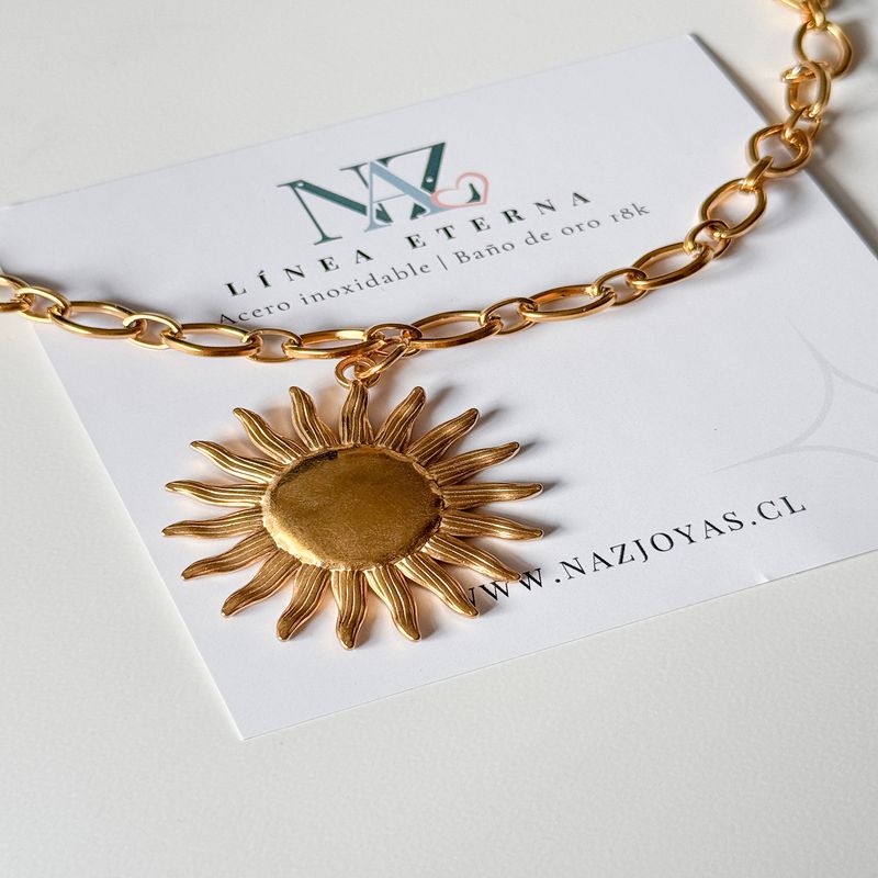 NAZ - Collar Sol Dorado - Poder y luz en una sola pieza