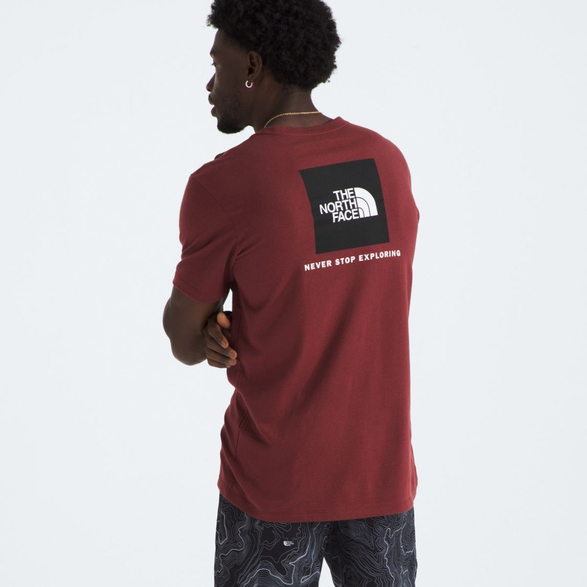 THE NORTH FACE - Polera S/S Box Nse Hombre Burdeo