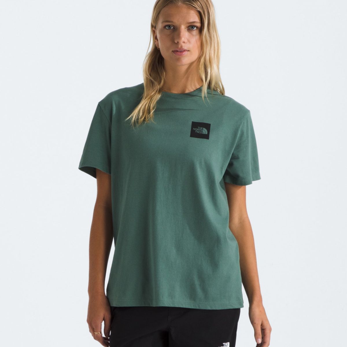 THE NORTH FACE - Polera S/S Box Half Dome Mujer Verde Oscuro