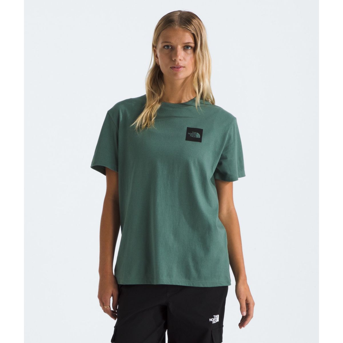 THE NORTH FACE - Polera S/S Box Half Dome Mujer Verde Oscuro