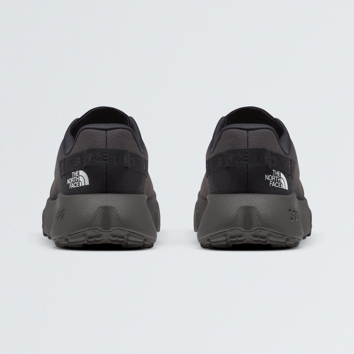 THE NORTH FACE - Zapatilla Altamesa 300 Mujer Gris