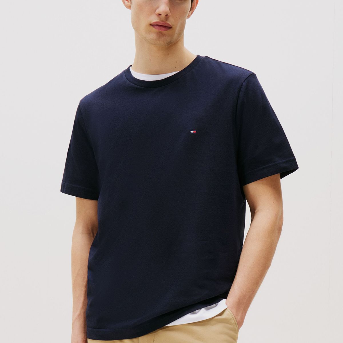 TOMMY HILFIGER - Polera Essential Solid Regular Fit Azul Tommy Hilfiger
