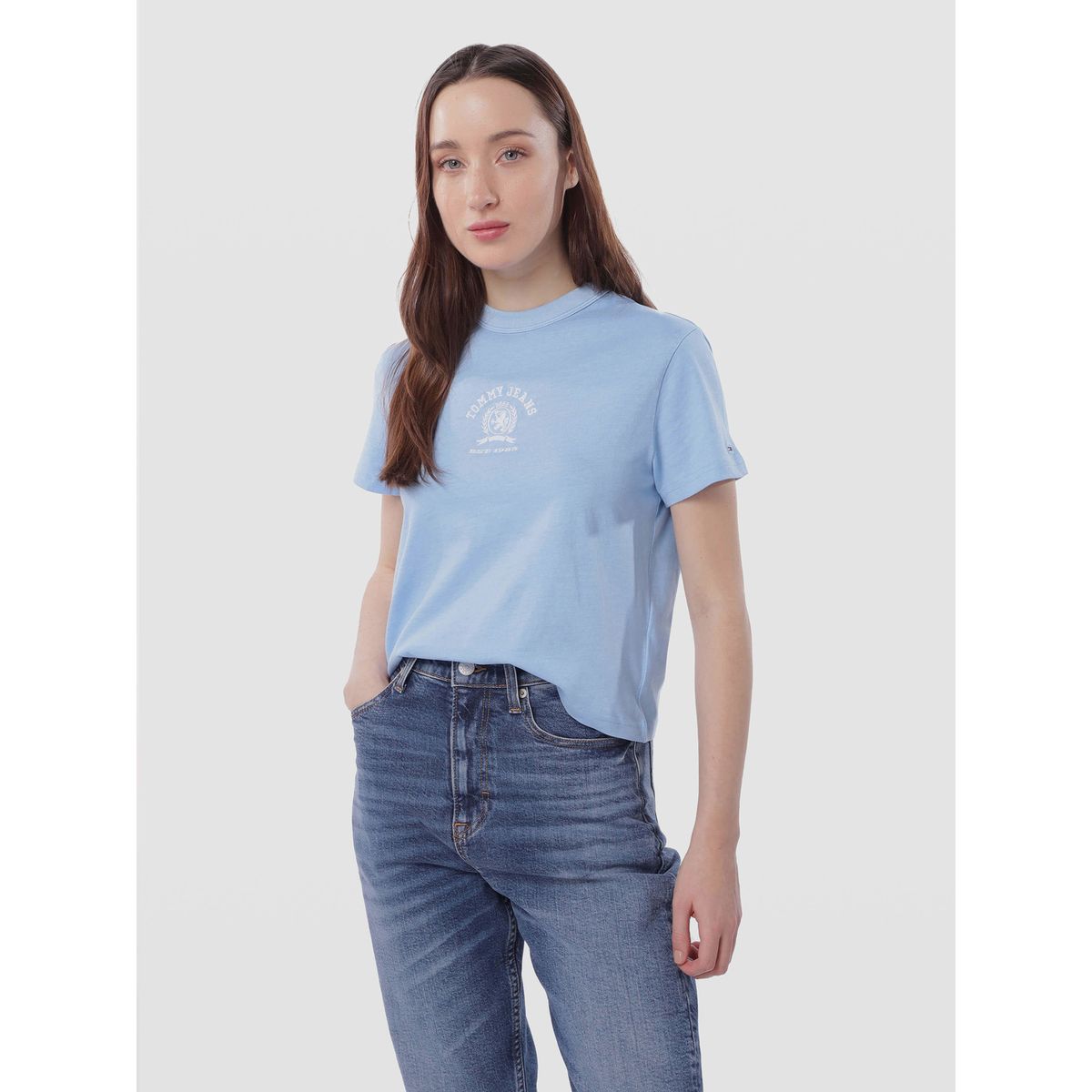 TOMMY HILFIGER - Polera Varsity Crest Logo Celeste Tommy Jeans