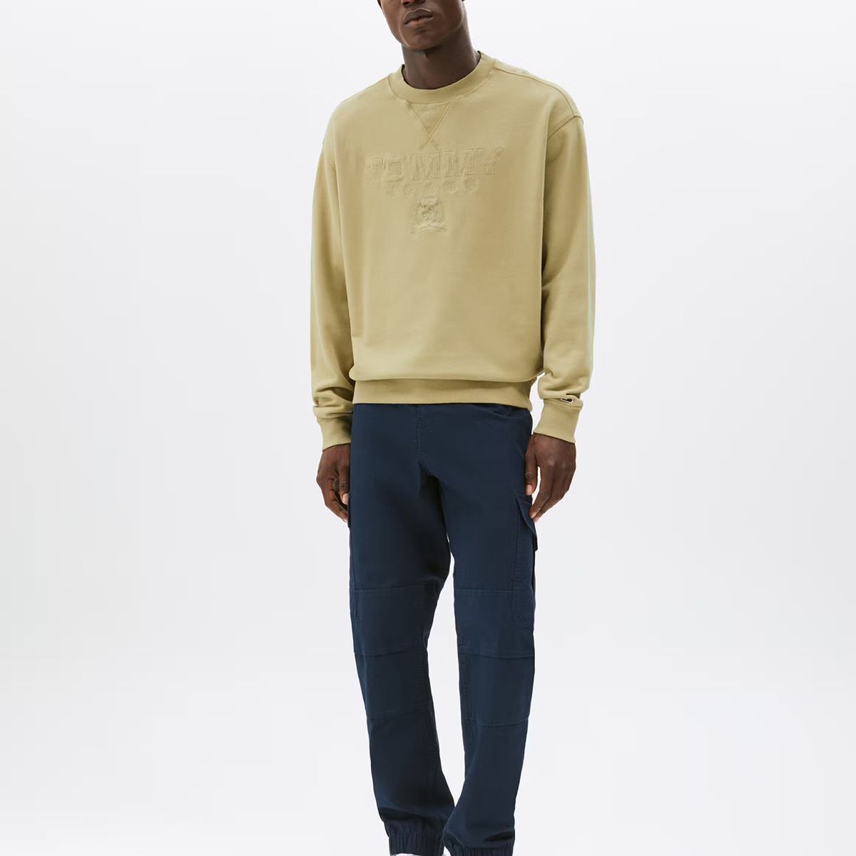 TOMMY HILFIGER - Polerón Varsity Tonal Logo Relaxed Beige Tommy Jeans