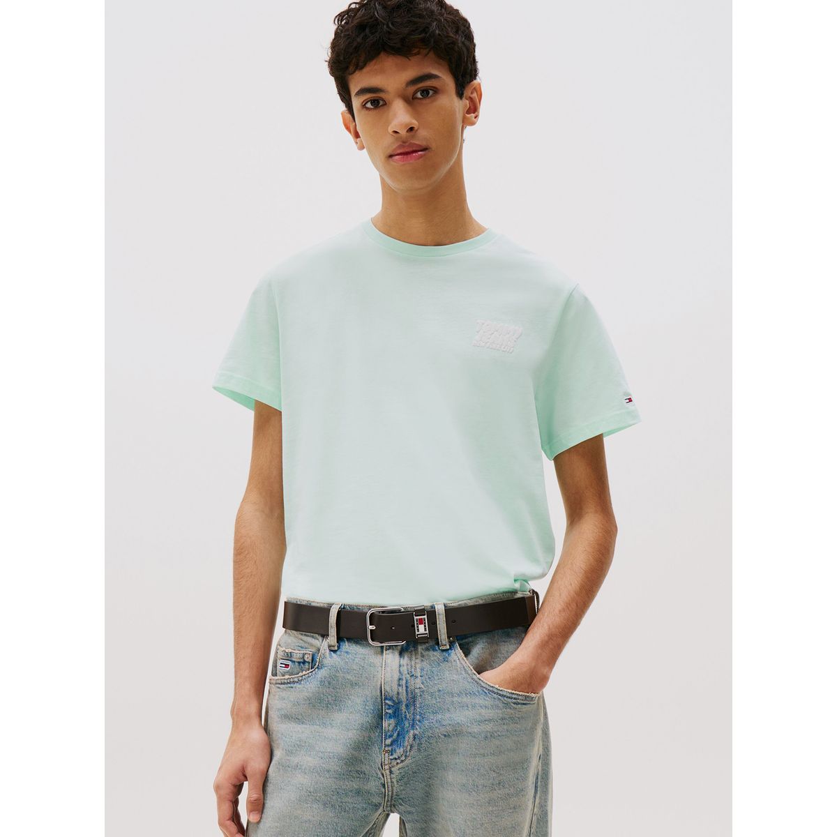 TOMMY HILFIGER - Polera Bubble Logo Slim Fit Verde Tommy Jeans