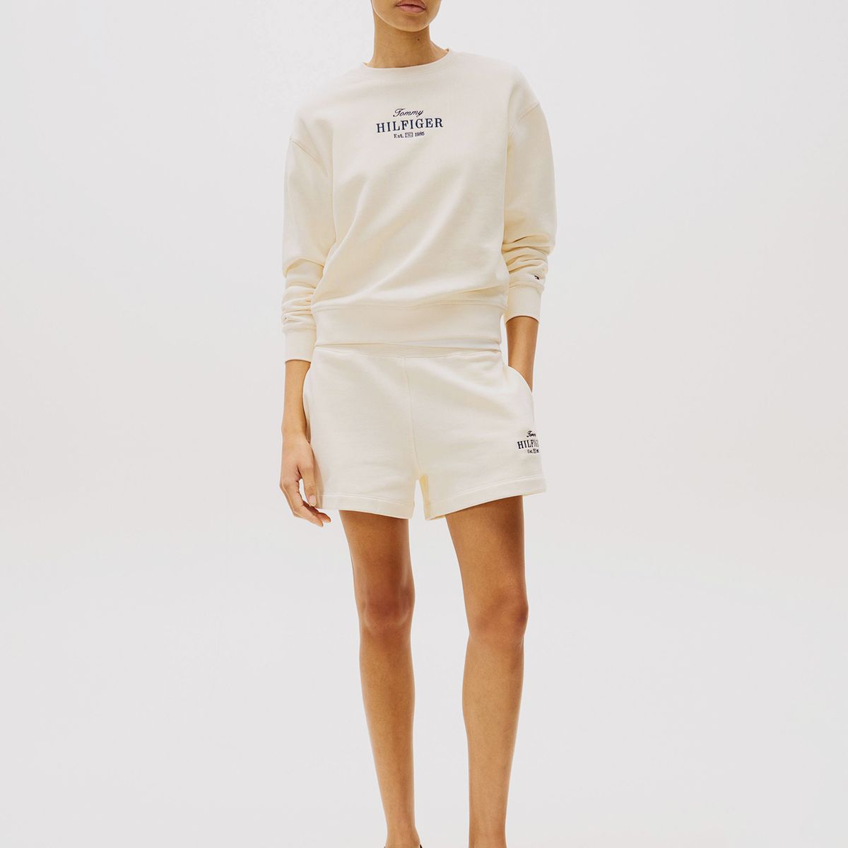 TOMMY HILFIGER - Polerón Con Logo Bordado Beige Tommy Hilfiger