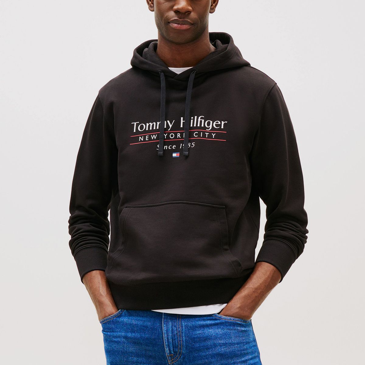 TOMMY HILFIGER - Polerón Hoodie Center Stack Logo Negro Tommy Hilfiger