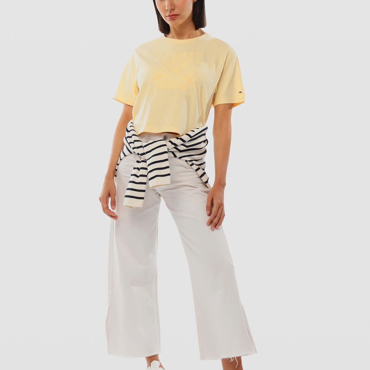 TOMMY HILFIGER - Polera Tonal Crest Logo Amarillo Tommy Jeans