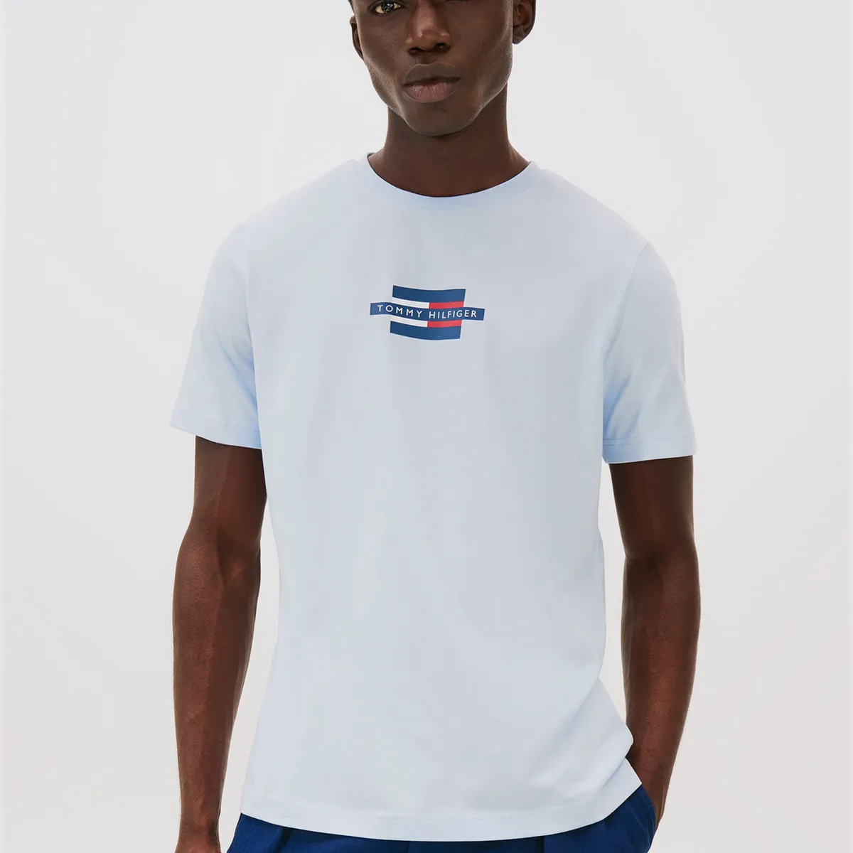 TOMMY HILFIGER - Polera Flag Box Logo Celeste Tommy Hilfiger