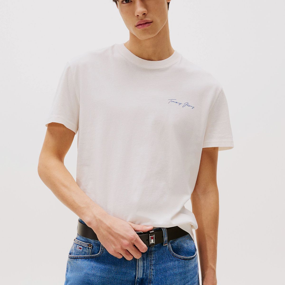 TOMMY HILFIGER - Polera Sailing Logo Regular Fit Blanco Tommy Jeans