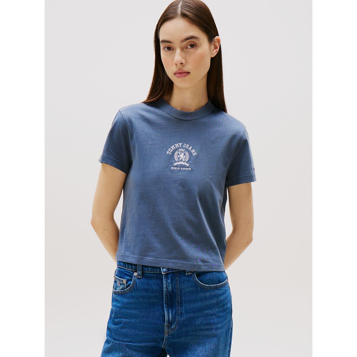 TOMMY HILFIGER - Polera Varsity Crest Logo Azul Tommy Jeans