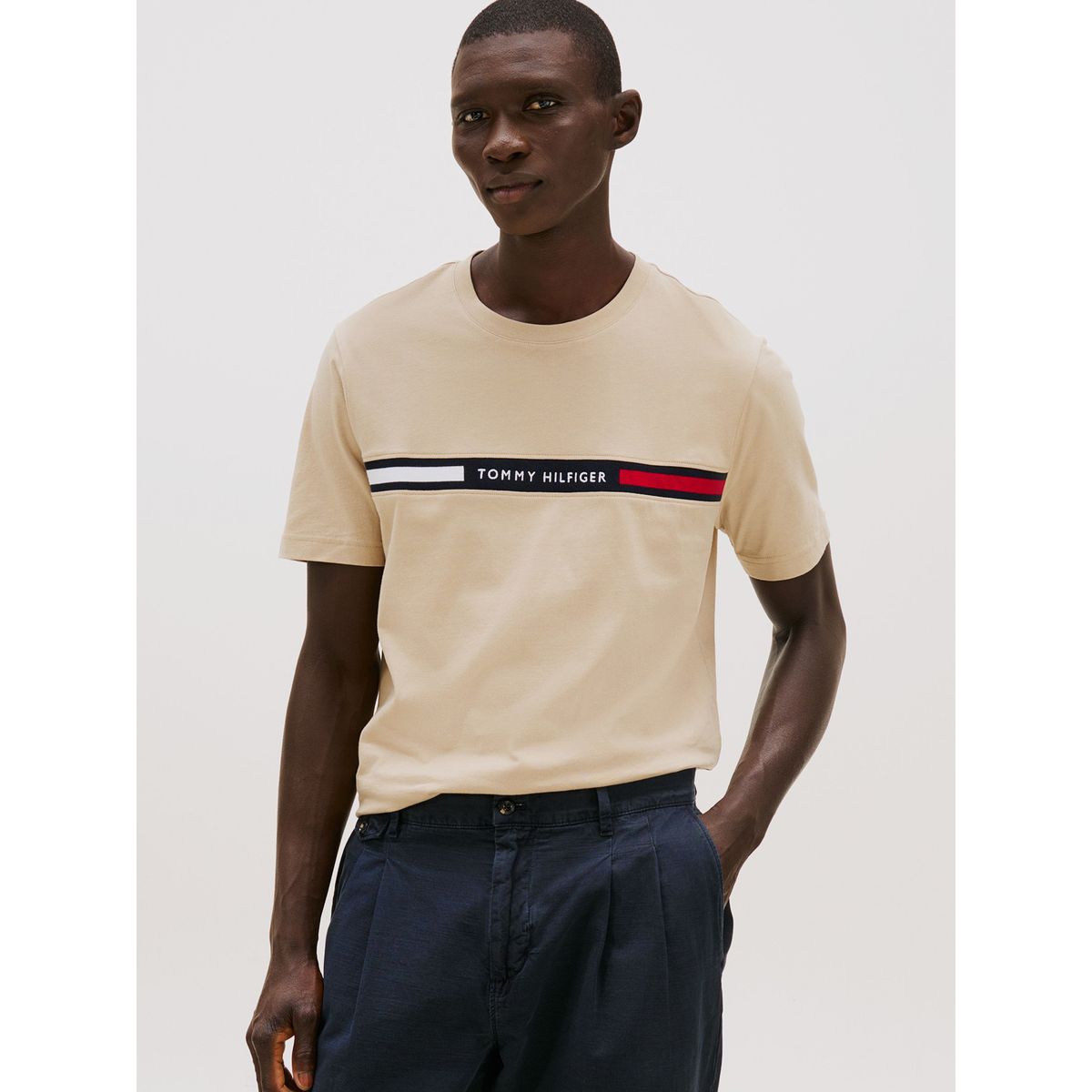 TOMMY HILFIGER - Polera Chest Insert Logo Beige Tommy Hilfiger