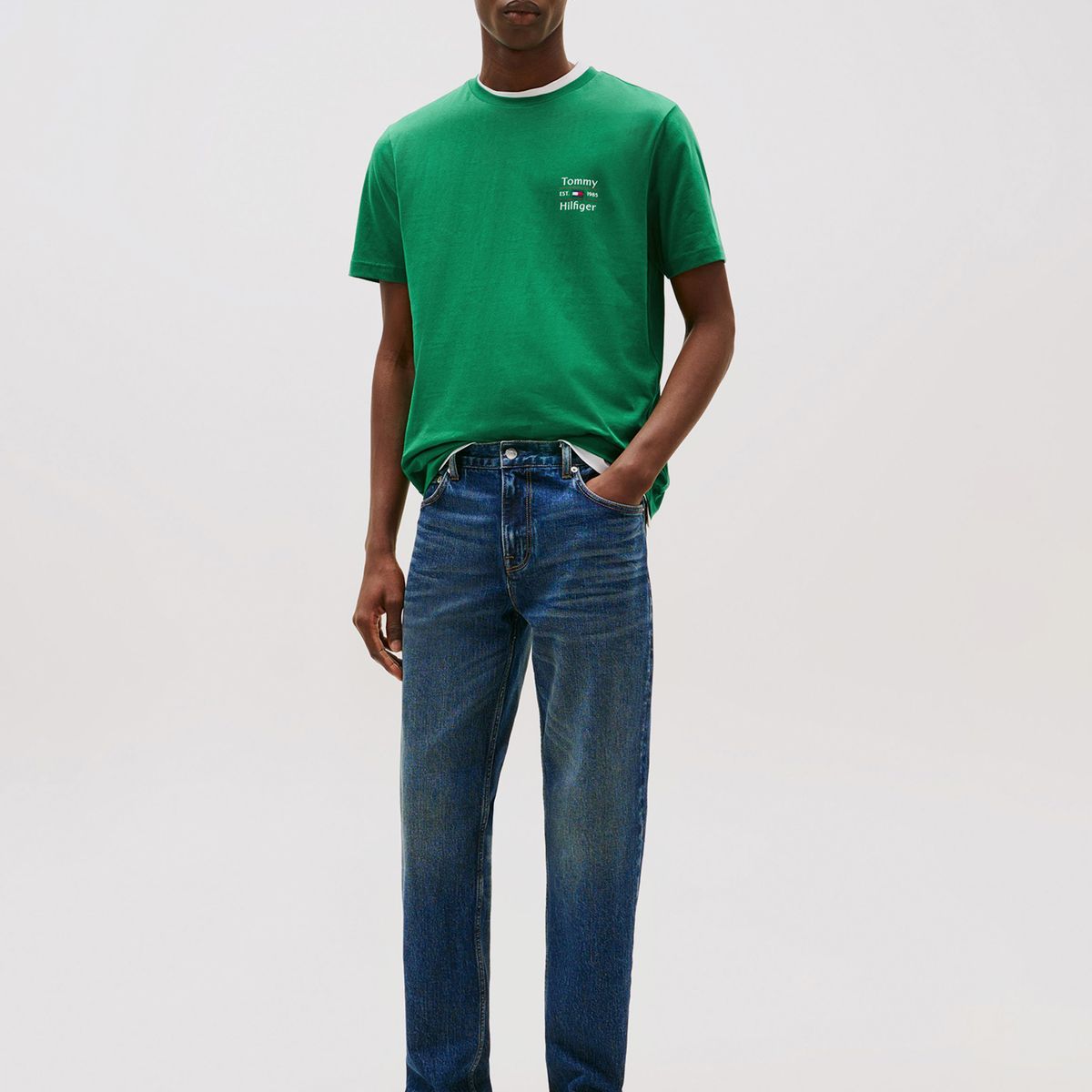 TOMMY HILFIGER - Polera Stack Con Logo Regular Fit Verde Tommy Hilfiger