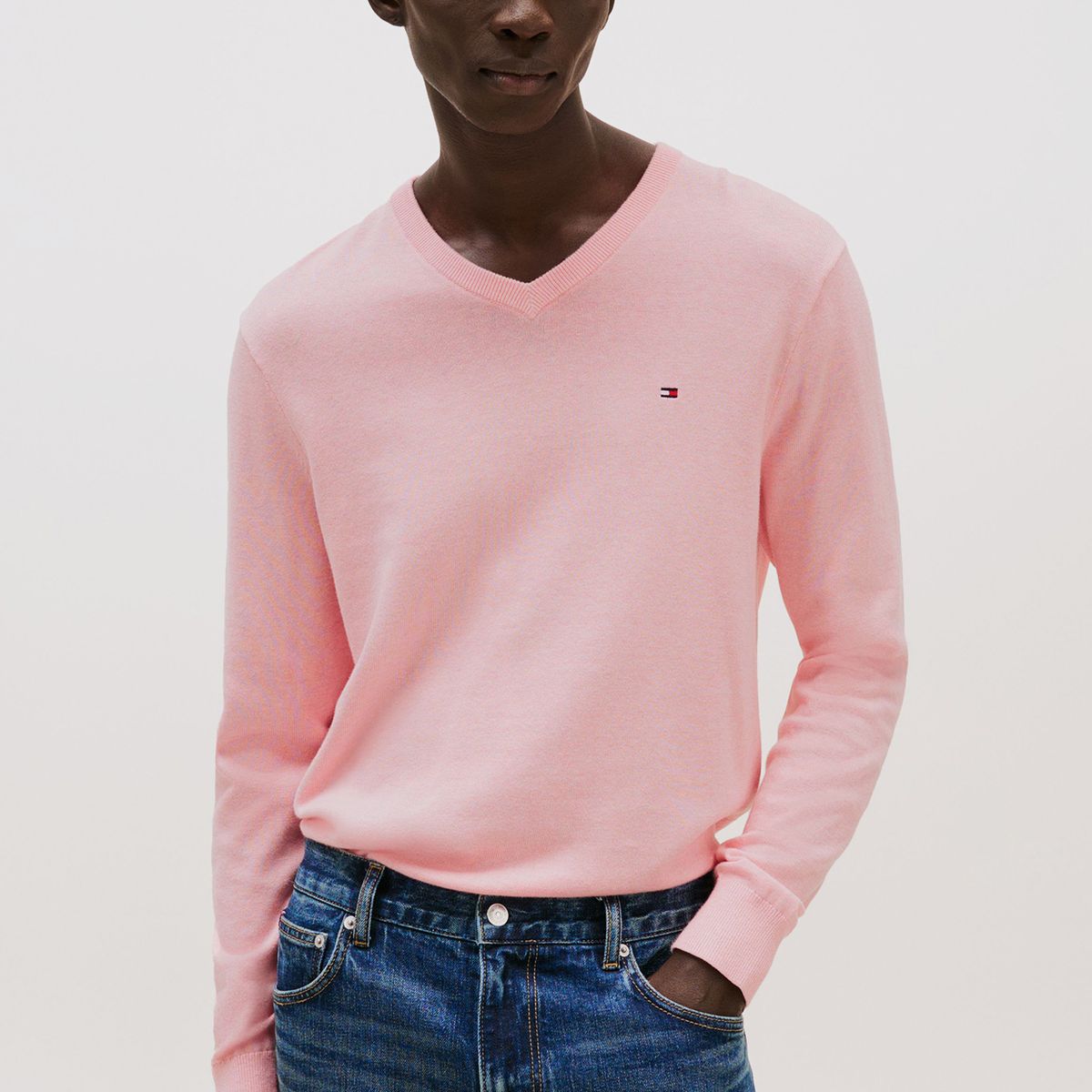 TOMMY HILFIGER - Sweater Básico Signature V-Neck Rosado Tommy Hilfiger