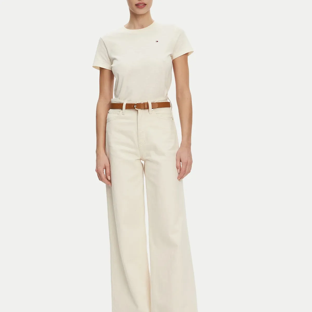 TOMMY HILFIGER - Polera De Corte Regular Con Logo Beige Tommy Hilfiger