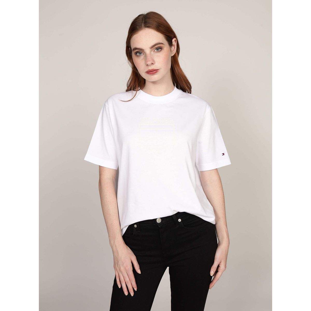 TOMMY HILFIGER - Polera Outline Flag Logo Blanco Tommy Hilfiger