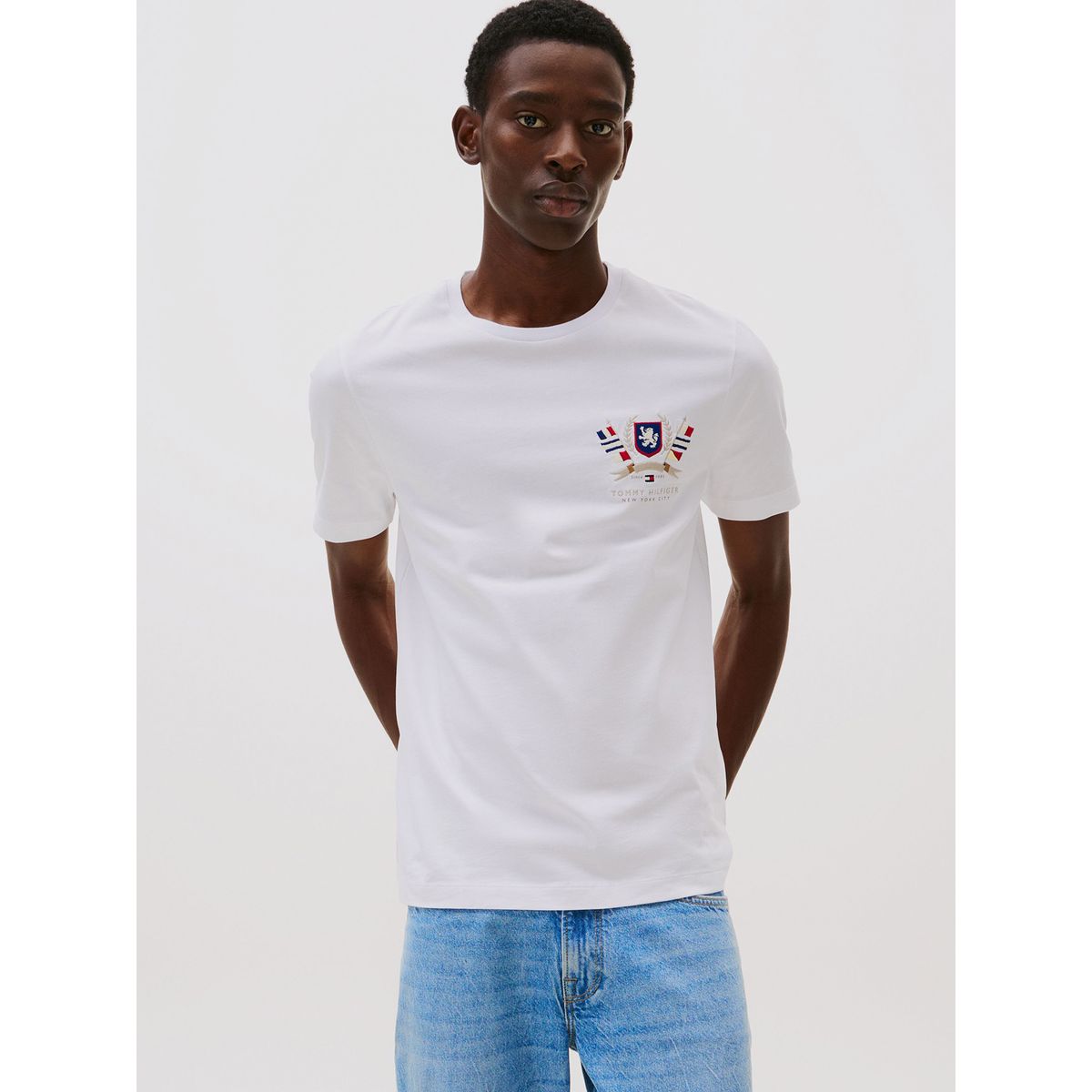 TOMMY HILFIGER - Polera Hilfiger Colour Crest Blanco Tommy Hilfiger