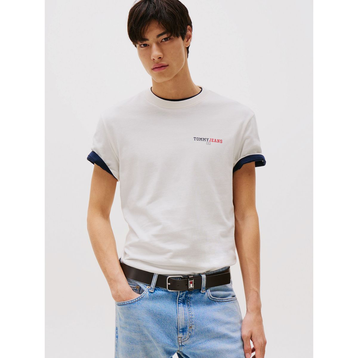 TOMMY HILFIGER - Polera Graphic Logo Regular Fit Blanco Tommy Jeans