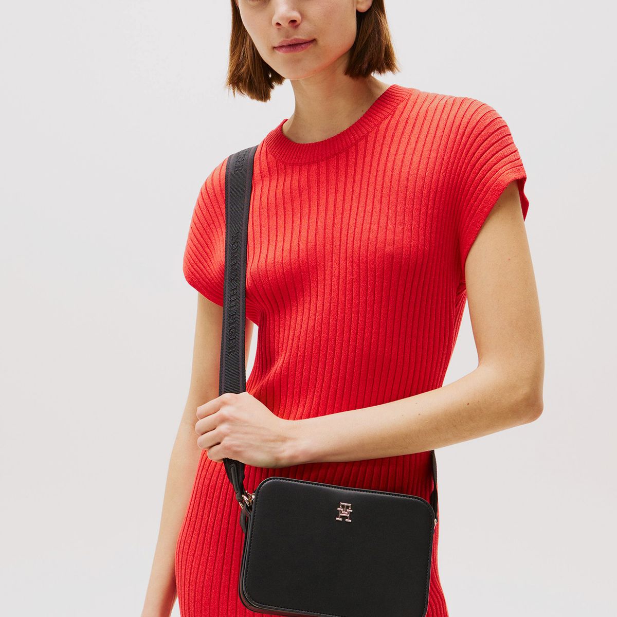 TOMMY HILFIGER - Bandolera Con Monotipo Logotape Negro Tommy Hilfiger