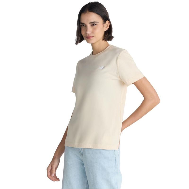NEW BALANCE - Polera Lifestyle Mujer New Balance Sport Essentials Beige