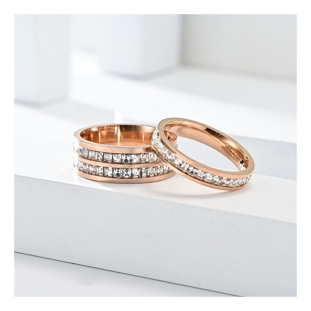 ZG JOYAS - Anillo Mujer Acero Inoxidable 8mm Chapado Cristales Zirconia